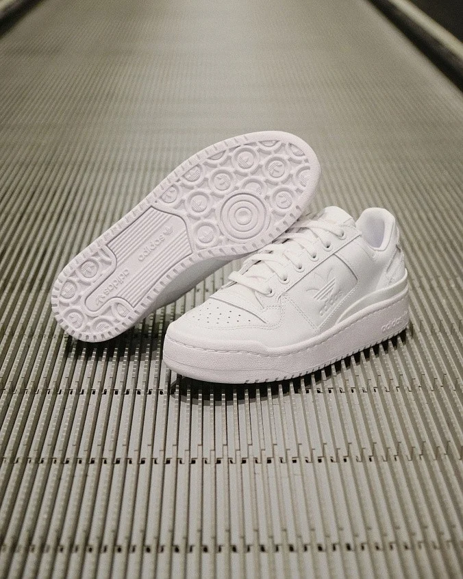 Кроссовки женские adidas Originals Forum Bold Cloud White/Cloud White/Core Black